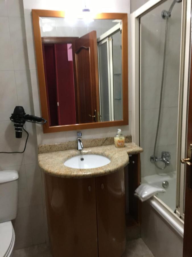 Апартаменты Duplex Rosalia De Castro. Рибадавия Экстерьер фото